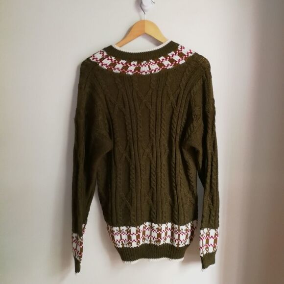 VINTAGE Fair Isles Green V Neck Cable Chunky Knitted Wool Sweater Size Medium - Picture 12 of 12